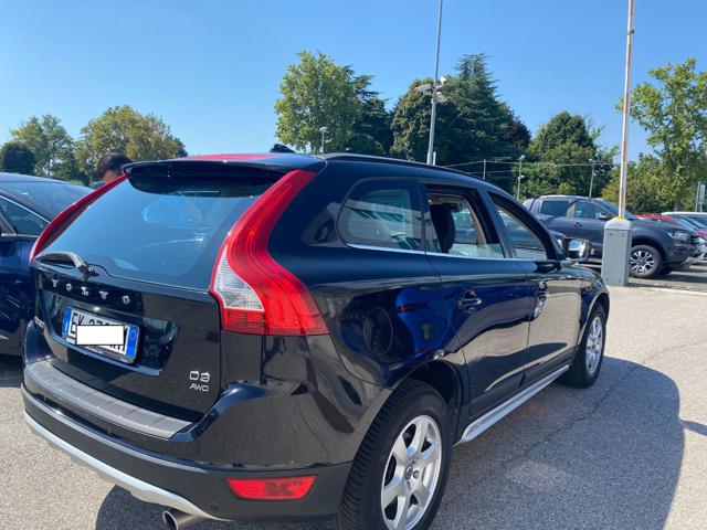 Volvo XC60 D3 AWD Geartronic Kinetic - foto 3 di 9