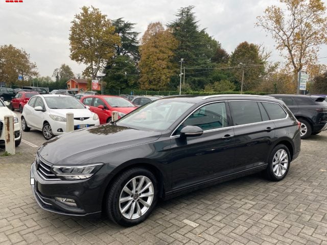 Volkswagen Passat Variant 2.0 TDI SCR EVO DSG Business, del 2020, 117.000 km, in vendita a Treviso (TV)