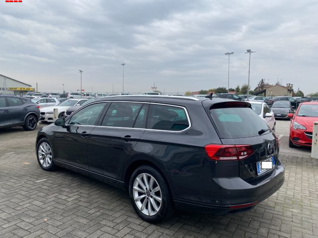 Volkswagen Passat Variant 2.0 TDI SCR EVO DSG Business - foto 2 di 10