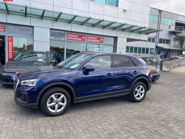 Audi Q2 35 TDI quattro S tronic Business - foto 2 di 4