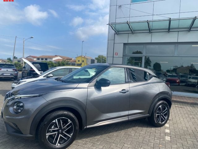 Nissan Juke 1.0 DIG-T 114 CV N-Connecta - foto 2 di 4