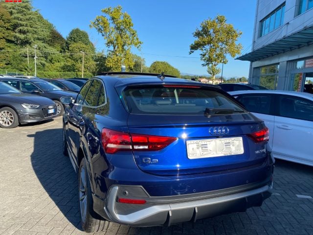 Audi Q3 SPB 35 TFSI S tronic S line edition - foto 4 di 4