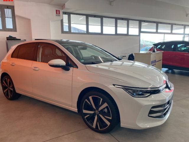 Volkswagen Golf 1.5 eTSI 150 CV ACT DSG Style - foto 3 di 4
