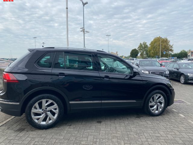 Volkswagen Tiguan 1.5 TSI 150 CV ACT Life - foto 3 di 4