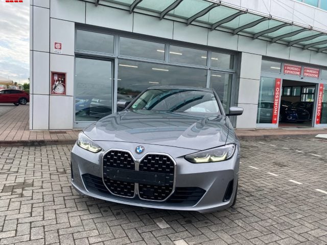 BMW 420 i Sport - foto 2 di 4