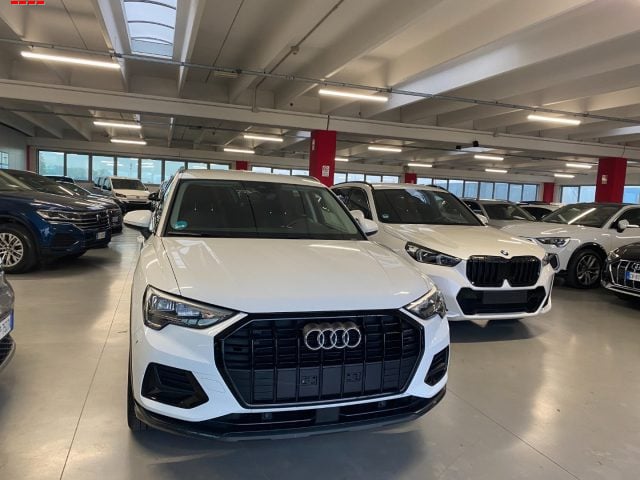 Audi Q3 35 TFSI S tronic Business - foto 3 di 4