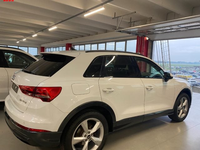 Audi Q3 35 TFSI S tronic Business - foto 4 di 4