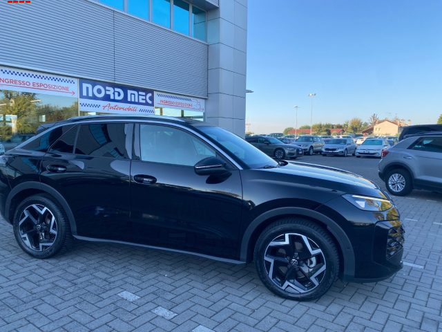 Volkswagen T-Roc NEW 1.5 eTSI ACT 150 CV DSG R-Line - foto 4 di 4