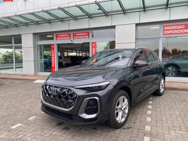 Audi Q5 40 TDI 204 CV quattro S tronic s line, del 2025, 2.800 km, in vendita a Treviso (TV)