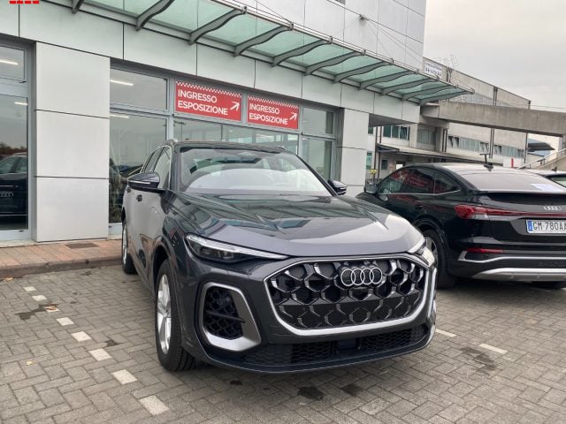 Audi Q5 40 TDI 204 CV quattro S tronic s line - foto 3 di 4