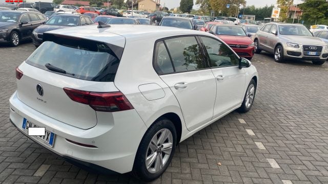 Volkswagen Golf 1.0 TSI EVO Life - foto 2 di 4