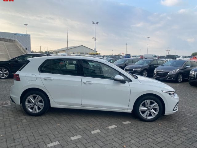 Volkswagen Golf 1.0 TSI EVO Life - foto 3 di 4