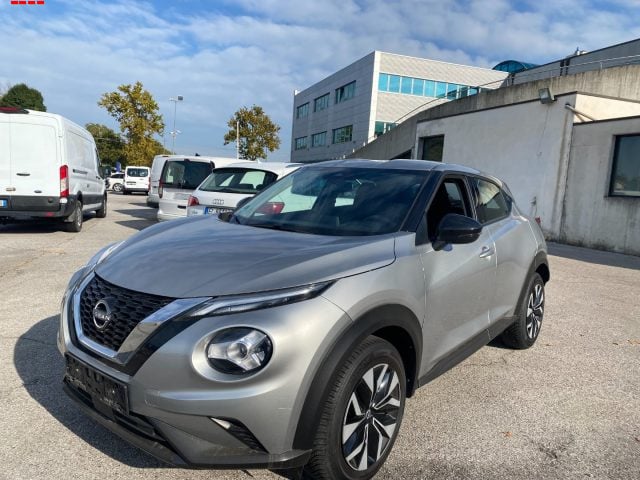 Nissan Juke 1.0 DIG-T 114 CV DCT Acenta - foto 2 di 4