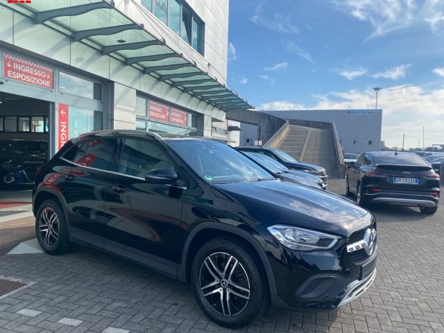 Mercedes-Benz GLA 180 Automatic Executive - foto 3 di 4