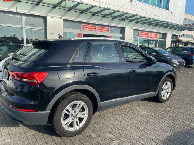 Audi Q3 40 TDI quattro S tronic Business - foto 4 di 4