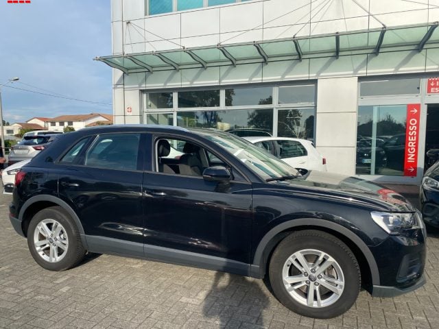 Audi Q3 40 TDI quattro S tronic Business - foto 3 di 4