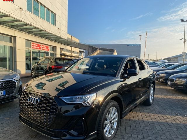 Audi Q3 SPB 35 TFSI S tronic S line edition, del 2025, 13.500 km, in vendita a Treviso (TV)