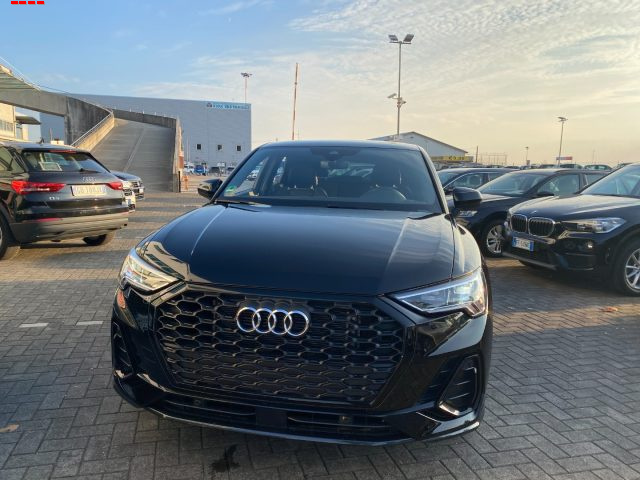 Audi Q3 SPB 35 TFSI S tronic S line edition - foto 4 di 4