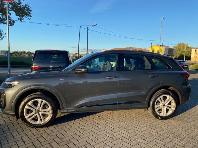 Audi Q5 TFSI 150 kW mHEV+ S tronic Business Advanced - foto 4 di 4