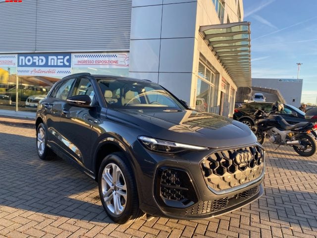 Audi Q5 TFSI 150 kW mHEV+ S tronic Business Advanced, del 2025, 4.800 km, in vendita a Treviso (TV)