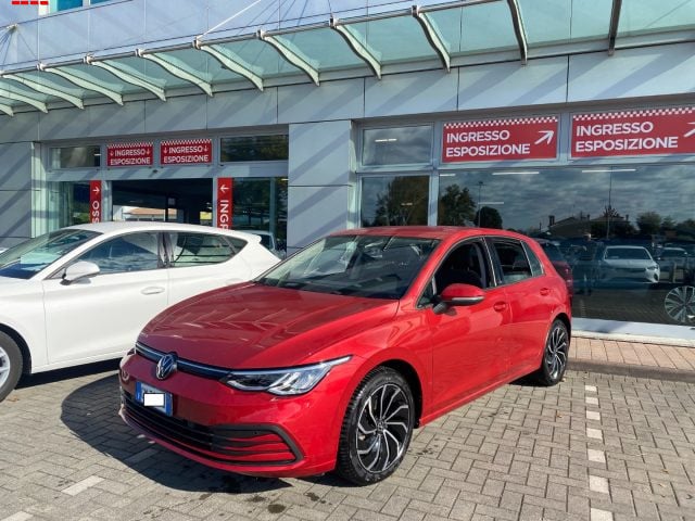 Volkswagen Golf 1.5 eTSI 130 CV EVO ACT DSG Life, del 2023, 63.000 km, in vendita a Treviso (TV)