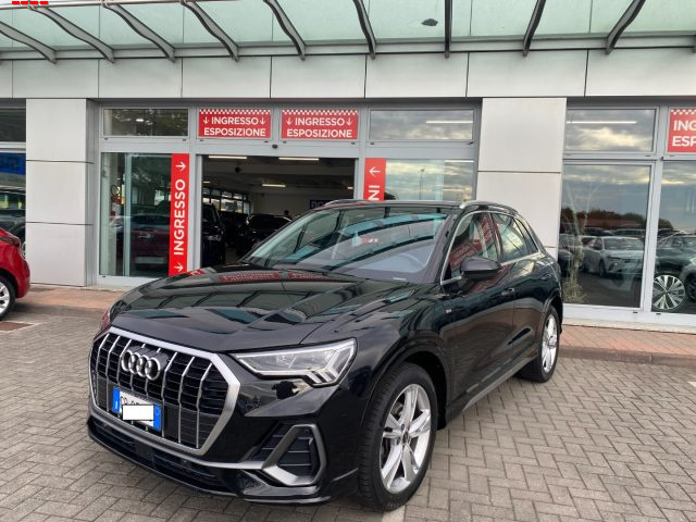 Audi Q3 TDI 110 kW S tronic S Line edition - foto 2 di 4