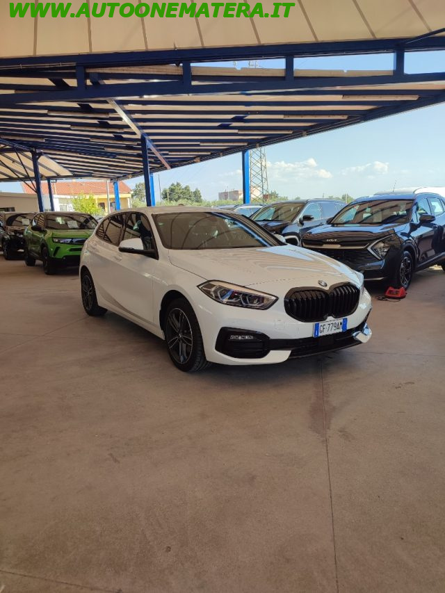 BMW 118 1.5 BENZ. 136CV LUXURY usato a MATERA