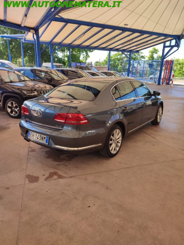 Volkswagen Passat 2.0 TDI DSG Highline - foto 3 di 4