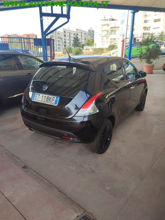 Lancia Ypsilon 1.3 M.JT 95CV 5porte - foto 3 di 4