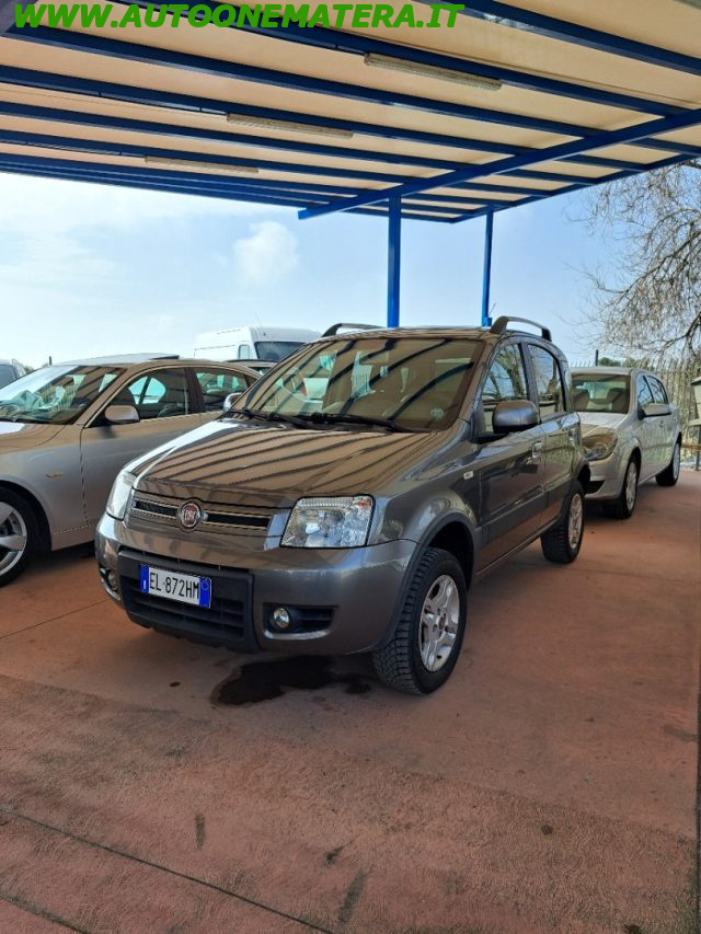 Fiat Panda 1.3 M.JET 4x4 con Gancio Traino - foto 2 di 4
