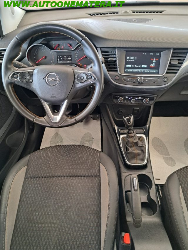Opel Crossland X 1.5 ECOTEC D 100CV Start&Stop Innovation, del 2020, 60.000 km, in vendita a Matera (MT)