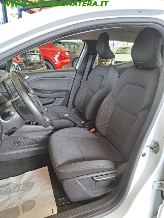 Renault Clio 1.0 BENZ. 65CV 5 porte Equilibre, del 2023, 75.000 km, in vendita a Matera (MT)