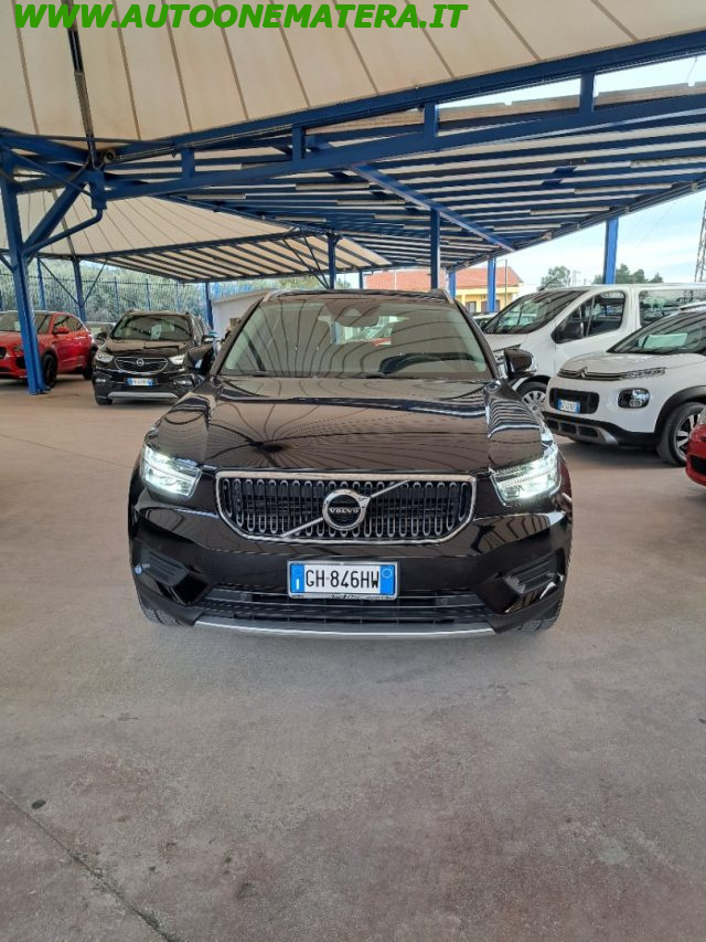 Volvo XC40 1.5 T3 Momentum Pro Autom. - foto 3 di 4