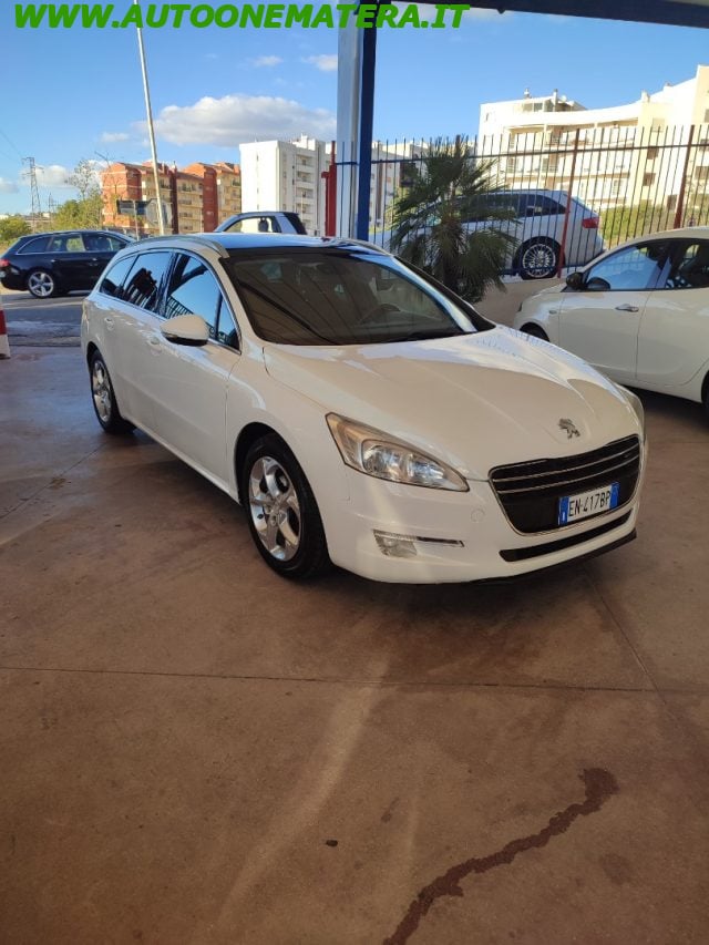Peugeot 508 1.6HDi 115CV cambio robotizzato SW Access, del 2012, 198.000 km, in vendita a Matera (MT)