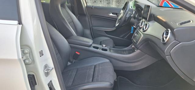 Mercedes-Benz GLA 200 d Automatic Sport N�FG683 - foto 4 di 4