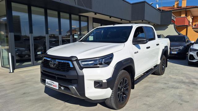 Toyota Hilux 2.8 D 4WD 4 porte Double Cab Invincible NETTO IVA, del 2021, 75.800 km, in vendita a Rossano Veneto (VI)