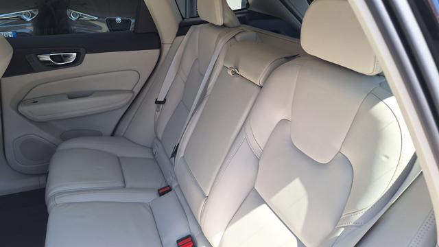 Volvo XC60 B4 (d) AWD automatico Plus Bright N1 N°GN259 - foto 2 di 4