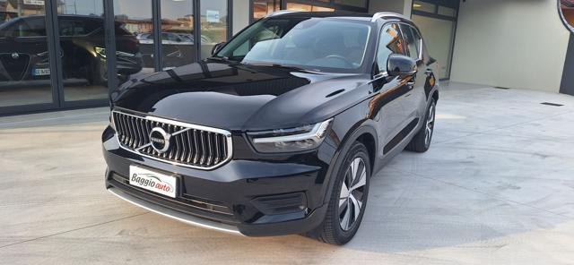 Volvo XC40 T4 RECHARGE PLUG-IN HYBRID AUTOCARRO INSCRIPTION, del 2021, 65.500 km, in vendita a Rossano Veneto (VI)