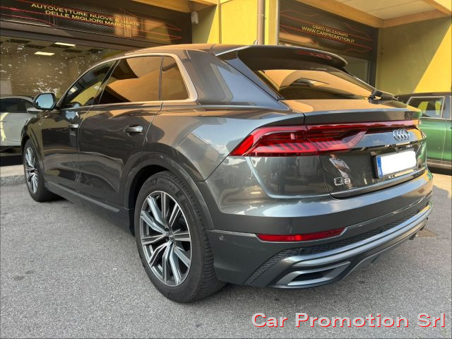 Audi Q8 50 TDI 286 CV quattro tiptronic S-Line - foto 3 di 4
