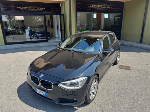 BMW 116 d 5p. Sport - foto 2 di 4