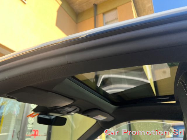 Porsche 992 Carrera 4S, del 2021, 27.000 km, in vendita a Como (CO)