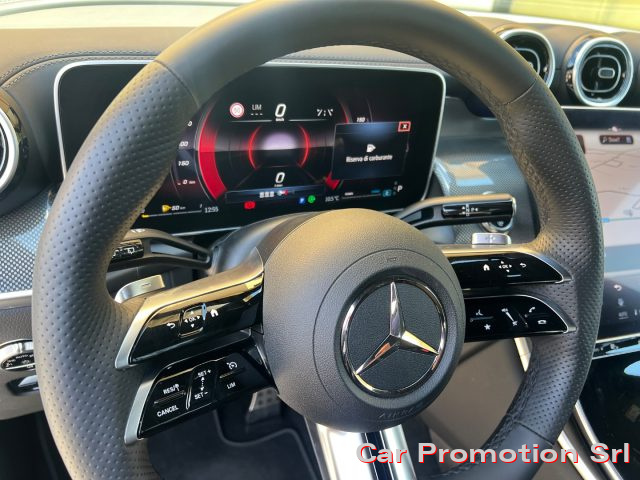 Mercedes-Benz GLC 220 d 4Matic Premium, del 2023, 51.000 km, in vendita a Como (CO)