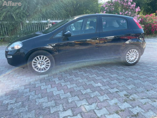 Fiat Punto 1.3 MJT II S&S 95 CV 5 porte Street - foto 2 di 4