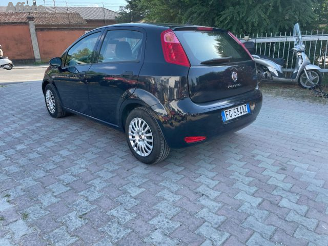 Fiat Punto 1.3 MJT II S&S 95 CV 5 porte Street - foto 3 di 4