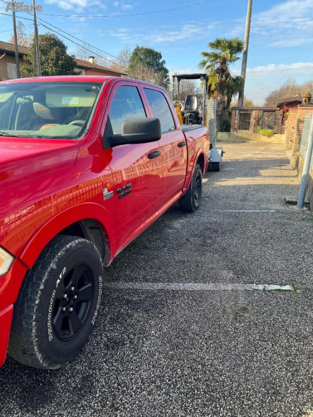 Dodge RAM 5 porte 5650 cc usato a PAVIA