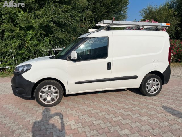 Fiat Doblo Doblò 1.4 T-Jet Natural Power PL-TN Cargo Maxi Lam - foto 2 di 4
