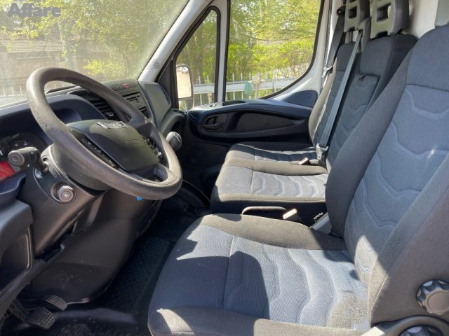 Iveco Daily 35C14V BTor 2.3 HPT PM-SL-TA-RG Furgone - foto 2 di 4
