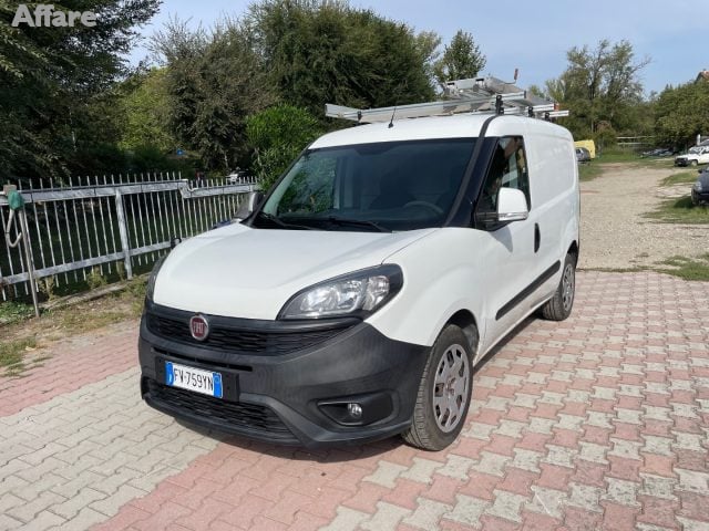 Fiat Doblo Doblò 1.4 T-Jet Natural Power PL-TN Cargo Maxi Lam - foto 1 di 4