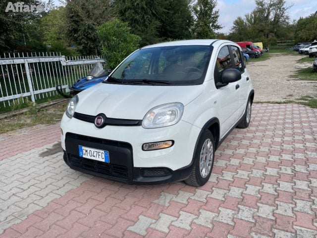 Fiat Panda 1.0 FireFly S&S Hybrid, del 2022, 105.000 km, in vendita a Pavia (PV)