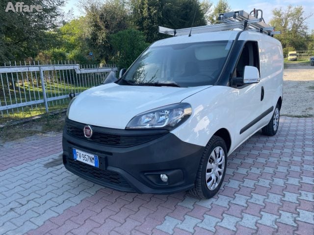 Fiat Doblo Doblò 1.4 T-Jet Natural Power PC-TN Cargo Lamier., del 2019, 151.000 km, in vendita a Pavia (PV)